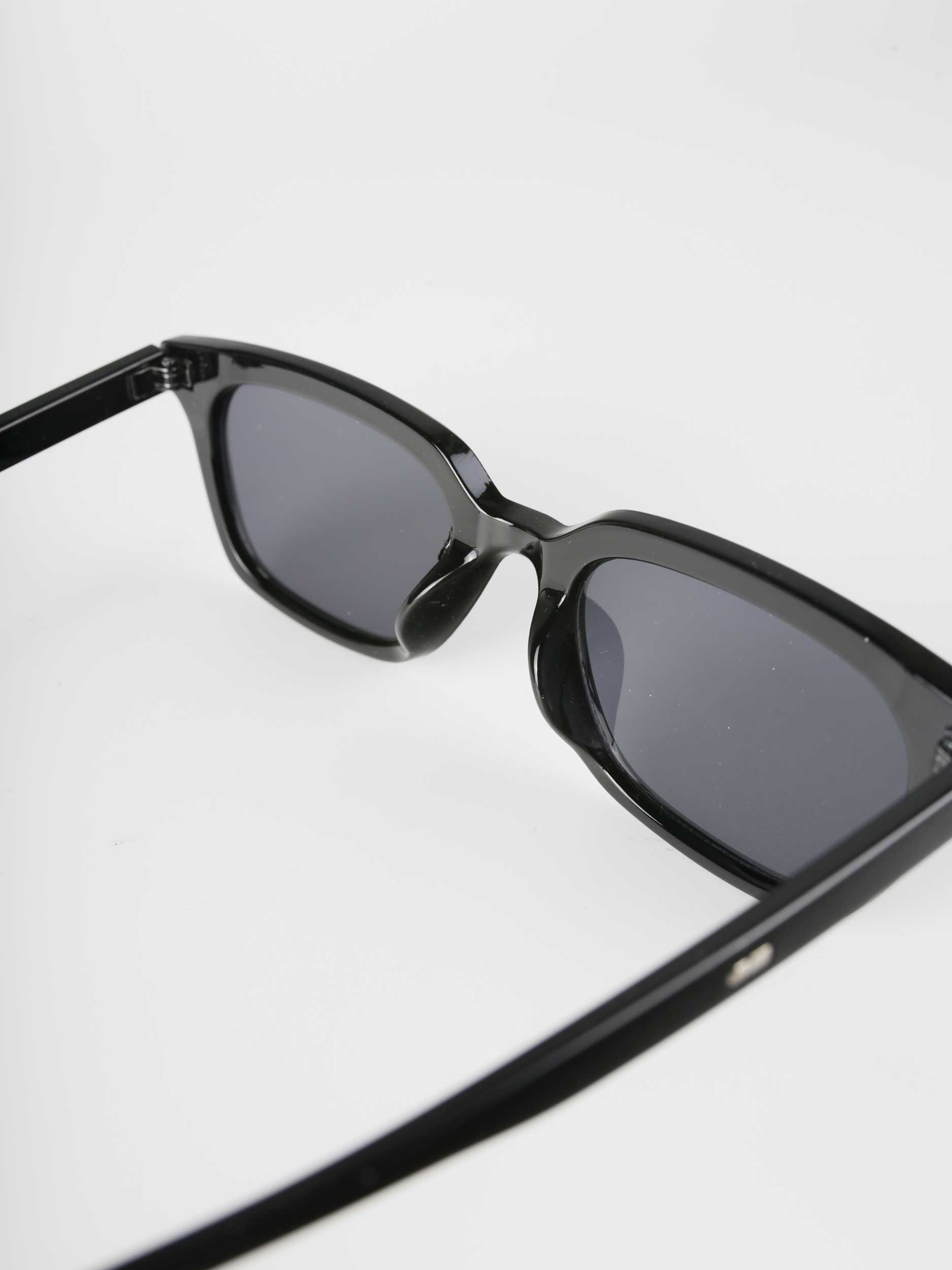 SUNGLASSES NO - 63