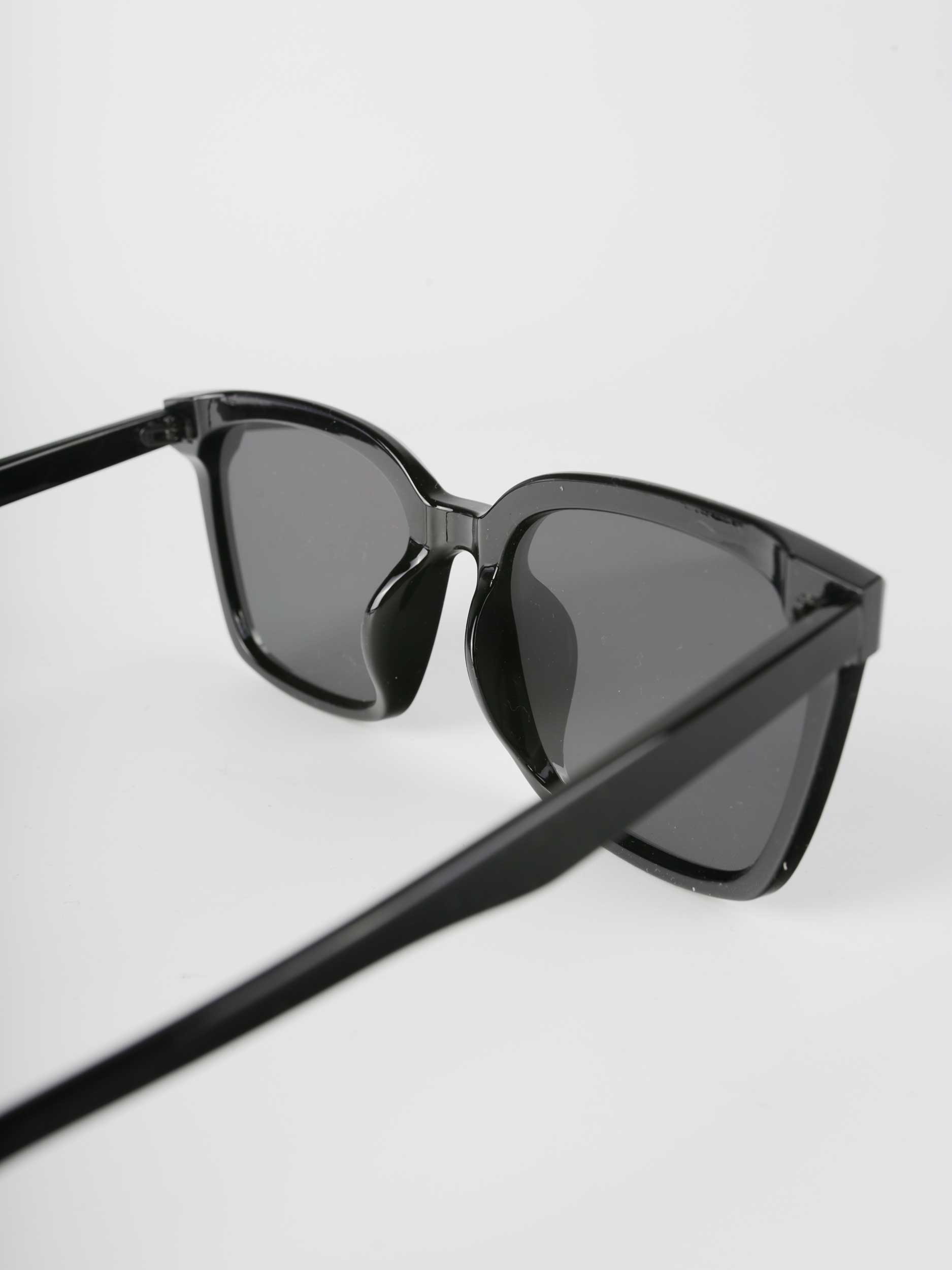 SUNGLASSES NO - 68